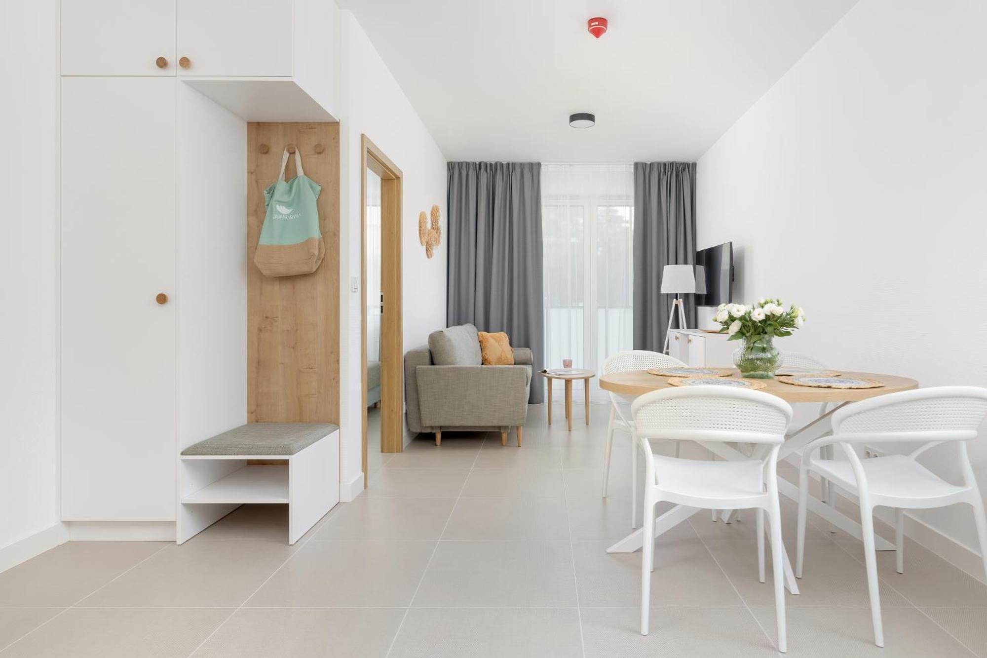 Aquamarina Dabki Marina Invest Aparthotel Exteriör bild
