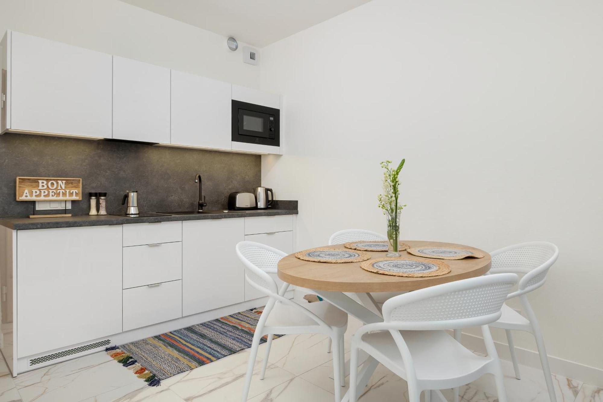 Aquamarina Dabki Marina Invest Aparthotel Exteriör bild