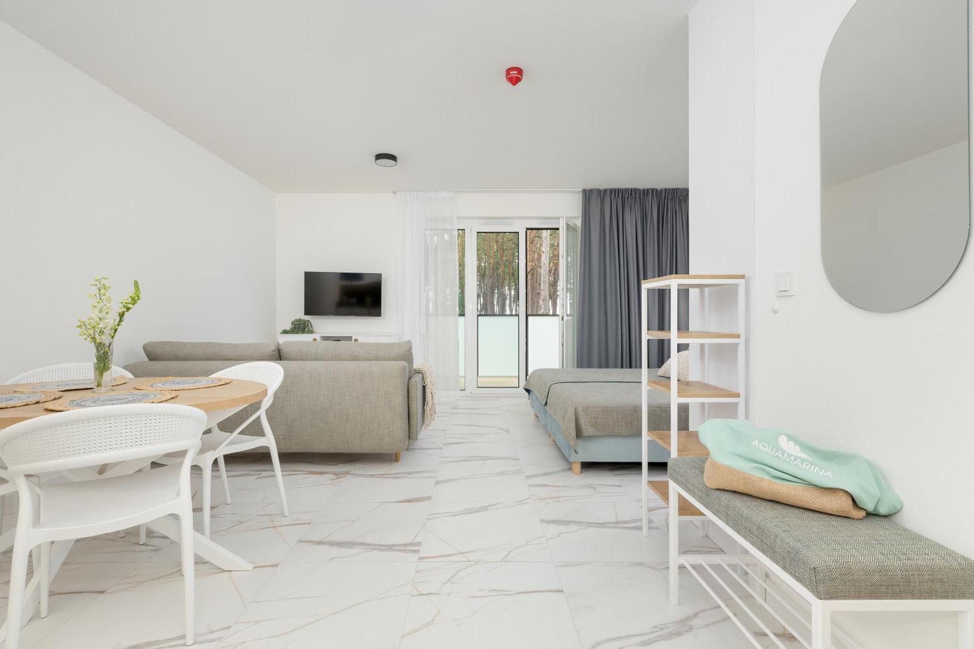 Aquamarina Dabki Marina Invest Aparthotel Exteriör bild
