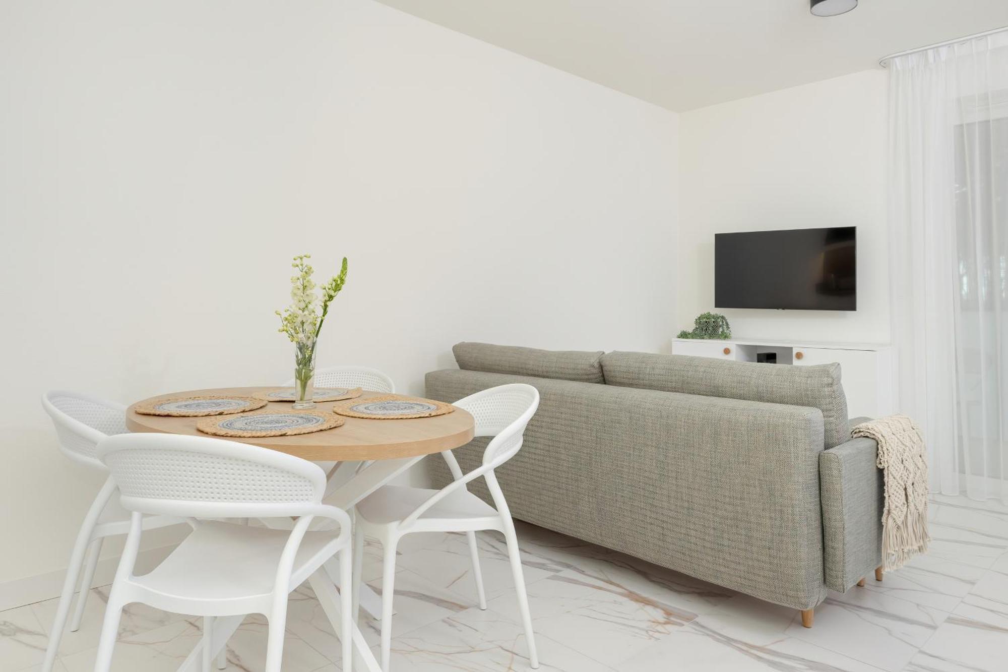 Aquamarina Dabki Marina Invest Aparthotel Exteriör bild